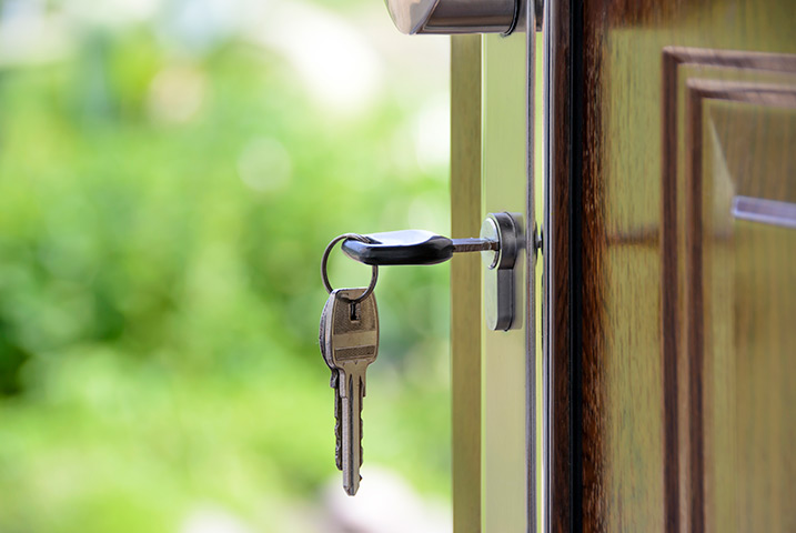 A2B Locks are able to provide local locksmiths in North Finchley to repair your broken locks. 
